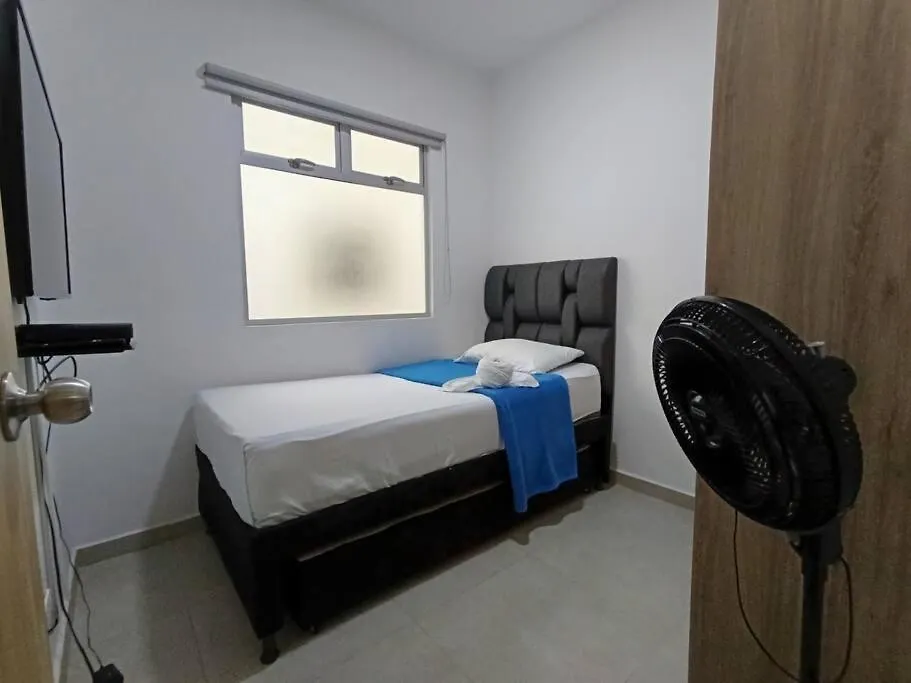 2 Alcobas Zona Turistica Y Central 302 Медельин Колумбия